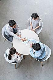 对话育碧品牌及IP负责人Eric，带你走进《英雄无敌》系列IP的宏大篇章